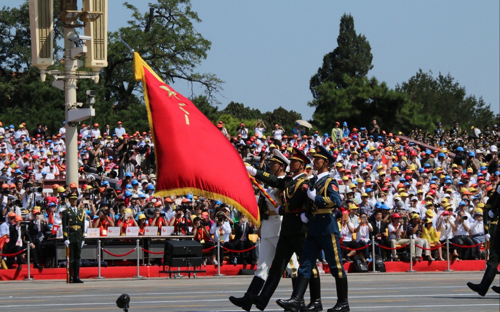 LEYU SPORTS中国官方网站-美国泳将齐心协力收获银牌