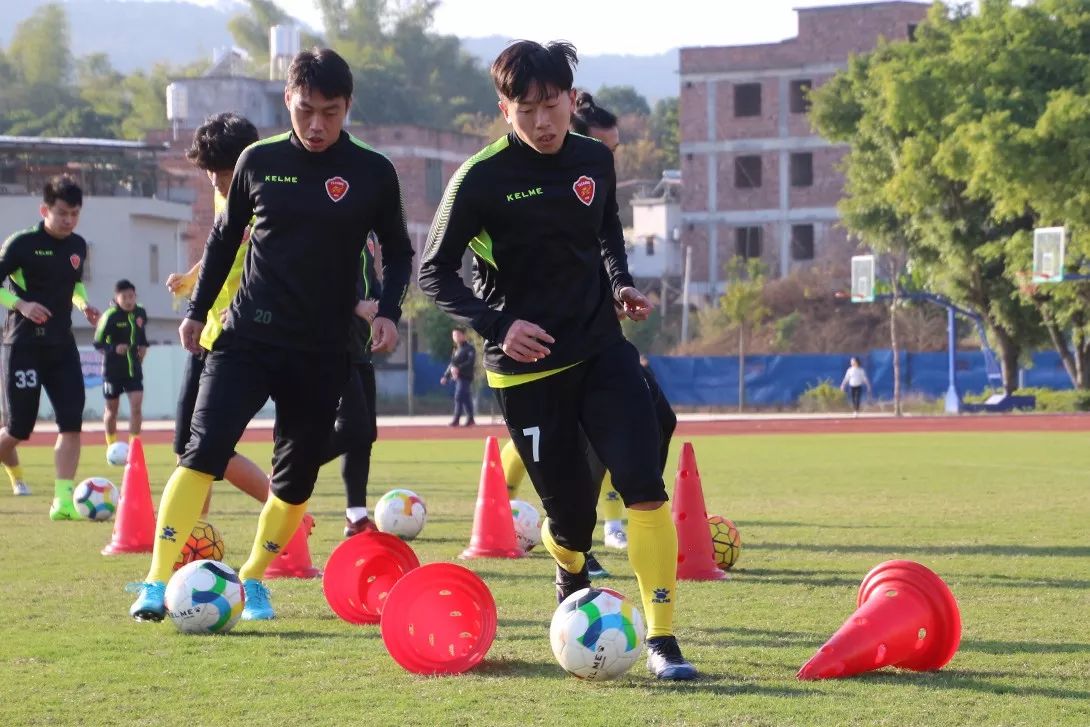 包含赛季开始前的准备工作，各队如何调整状态？的词条