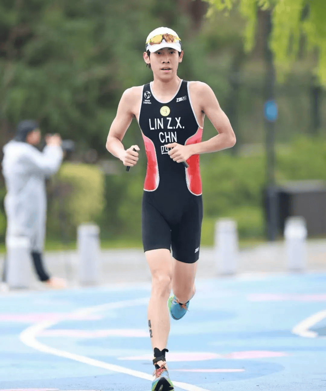 中国铁人三项队奥运选拔赛，新人崭露头角的简单介绍