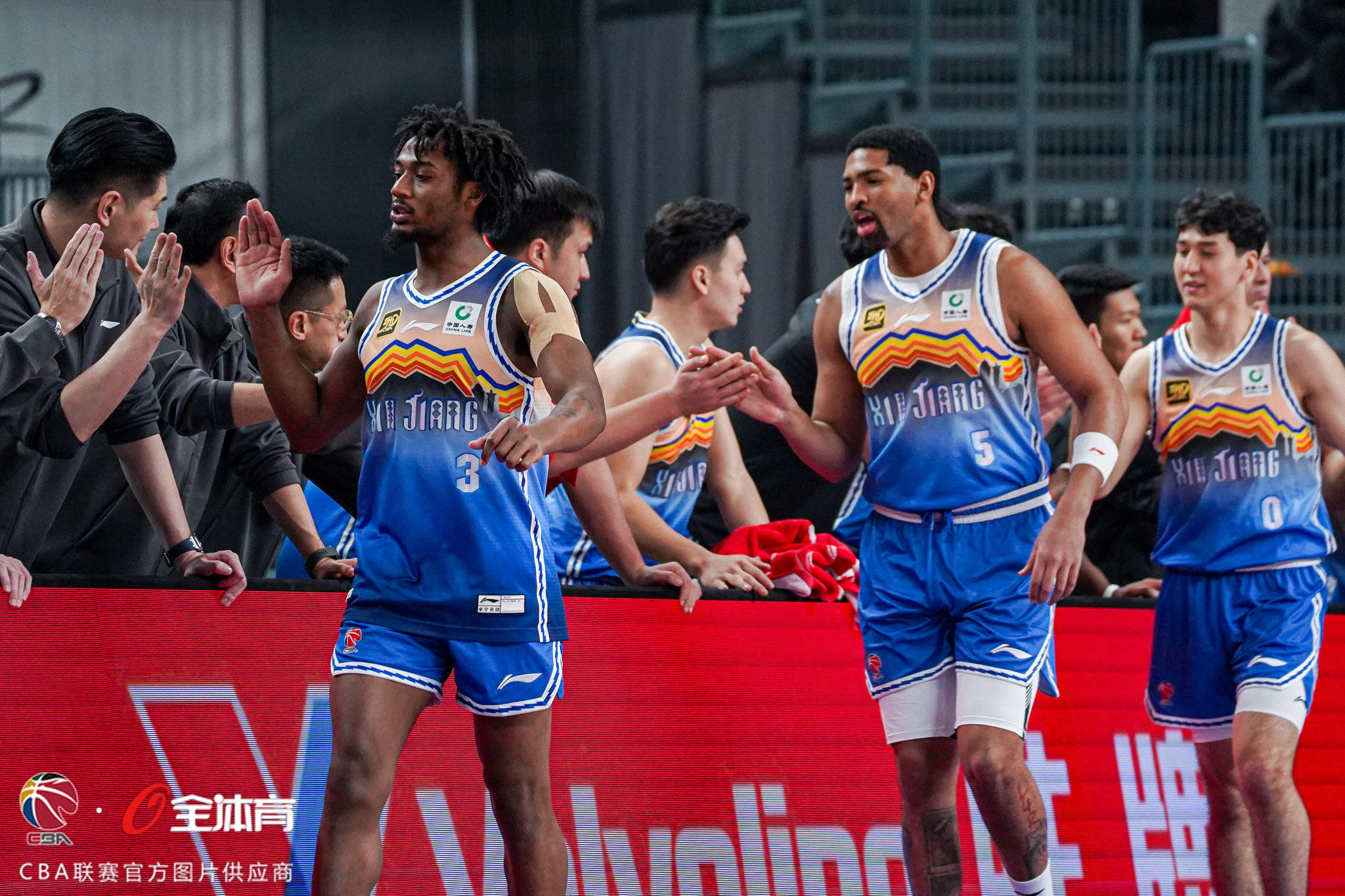 回顾CBA赛事的经典对决，永恒的记忆。的简单介绍