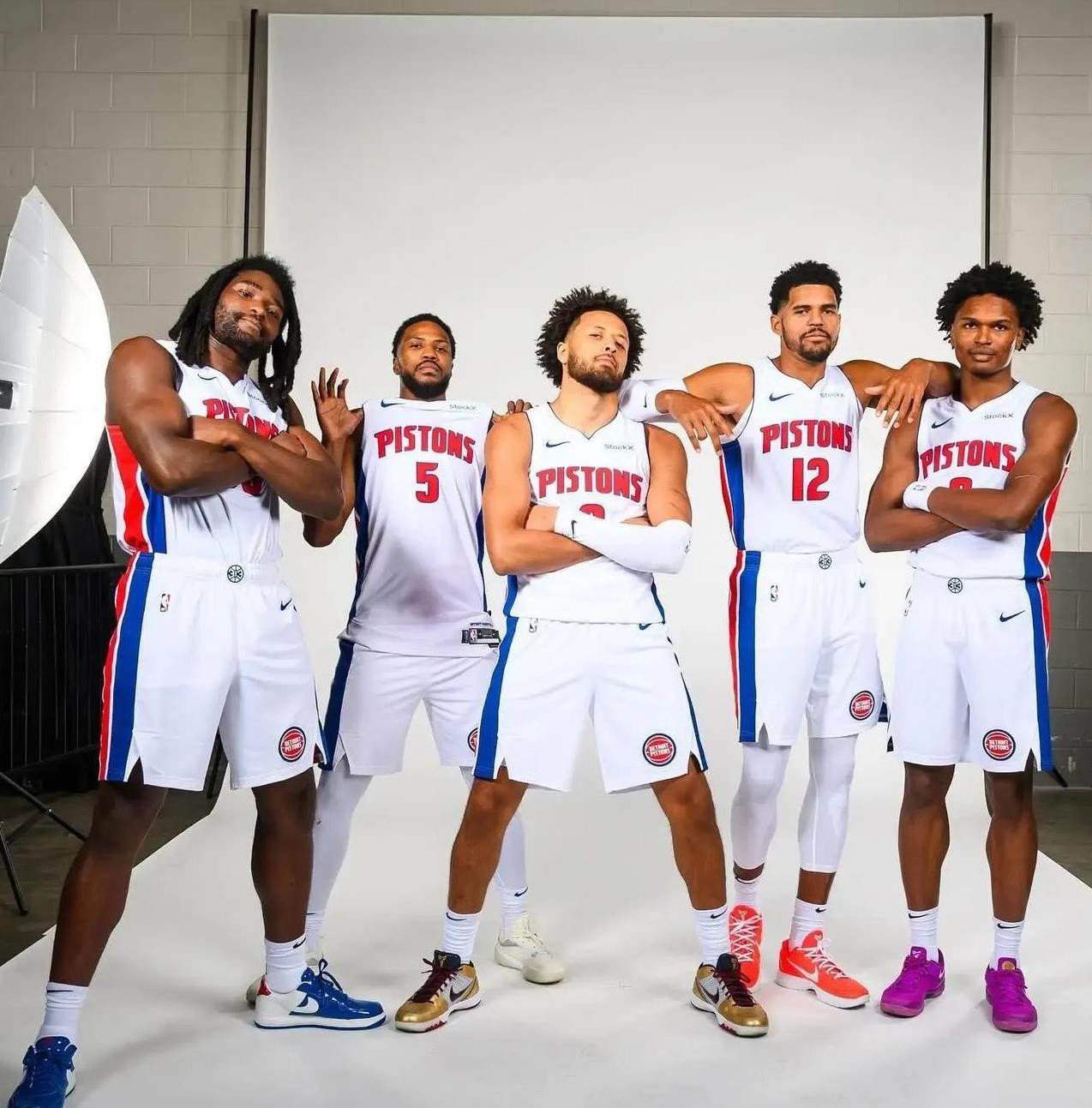 关于各大球队的合作伙伴关系,商业与运动的结合。的信息 关于各大球队的合作伙伴关系,商业与运动的结合。的信息