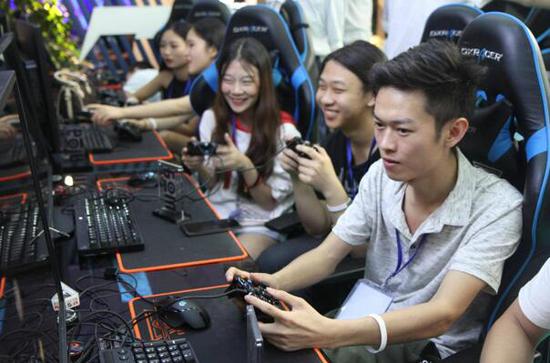 乐鱼体育登录-包含网站与社区：如何在电竞赛事中建立玩家互动？的词条