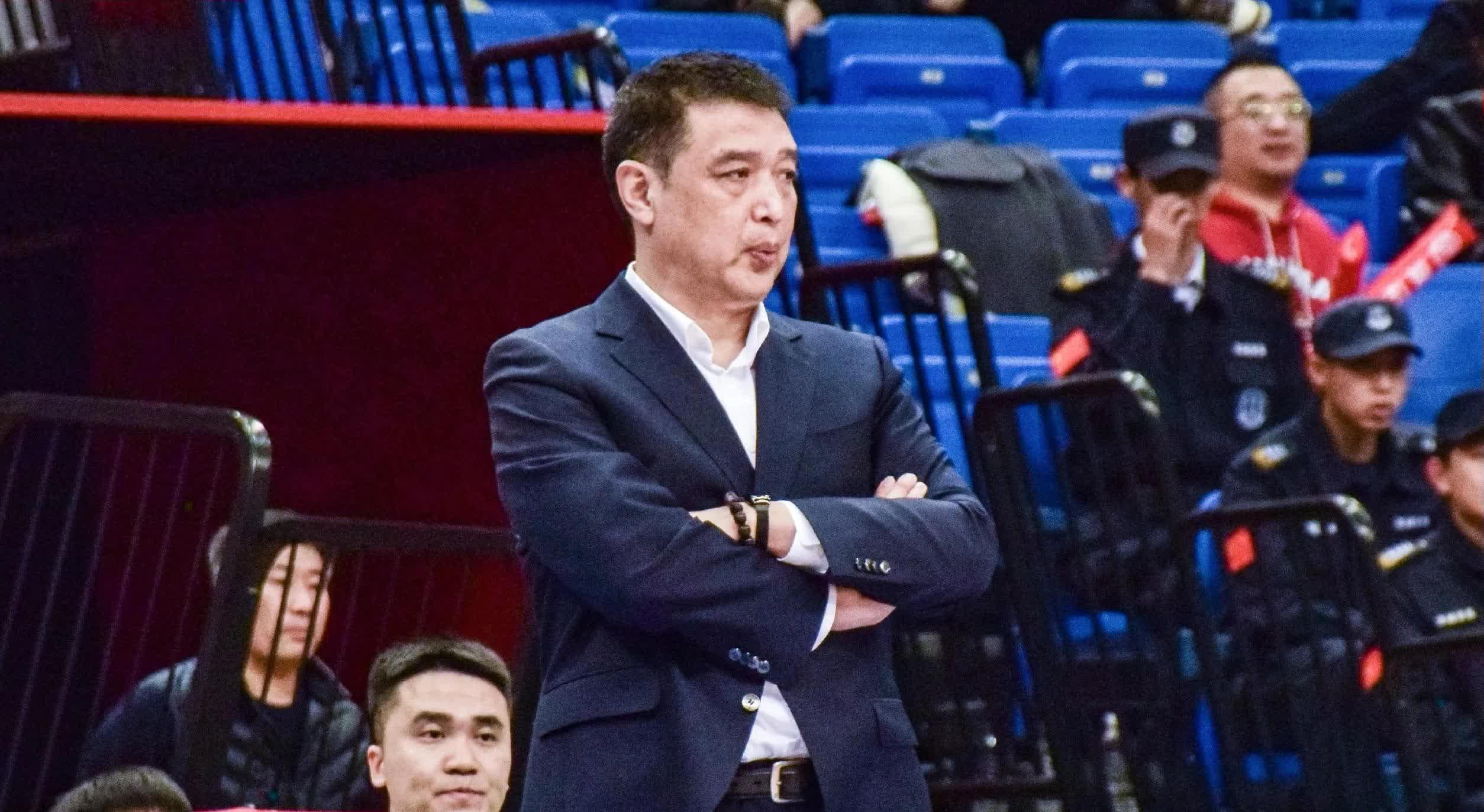 包含CBA赛季中期审视，谁是黑马与潜力股？的词条